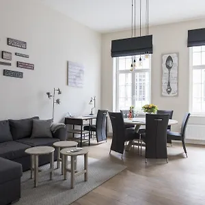 cozy-bright-apartment.hotelsantwerp.net/